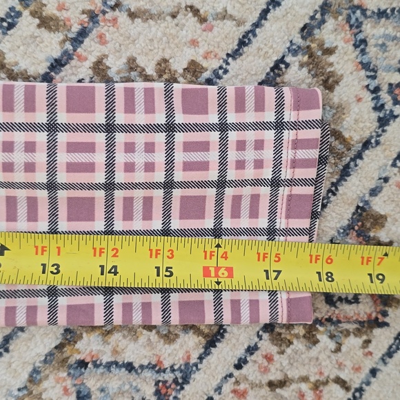 LIZ CLAIBORNE WOMEN'S ROSE AND PURPLE PLAID PULLOVER TOP SIZE LARGE - Picture 14 of 15